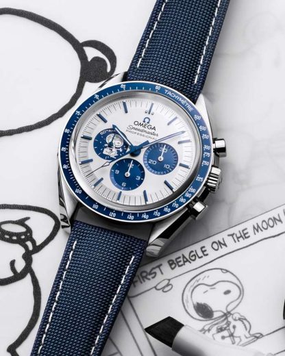 Omega Accès exclusif «Silver Snoopy Award» Speedmaster Série Anniversaire 42 mm, acier sur bracelet en nylon 310.32.42.50.02.001 – Image 4