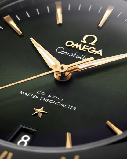Omega Constellation 41 mm, acier - or jaune sur bracelet en cuir 131.23.41.21.10.001 – Image 3