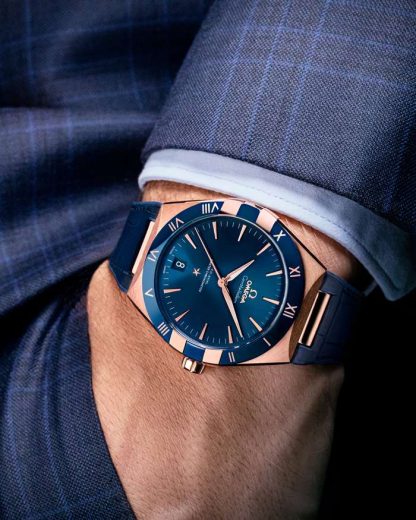 Omega Constellation 41 mm, or Sedna™ sur bracelet en cuir 131.63.41.21.03.001 – Image 3