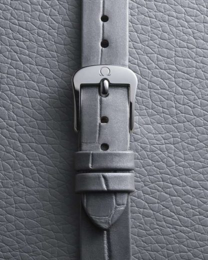 Omega De Ville Mini Trésor 26 mm, acier sur alligator 428.18.26.60.04.001 – Image 6