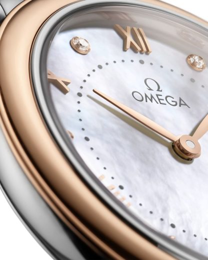 Omega De Ville Prestige 30 mm, acier - or « Sedna™ » sur bracelet en cuir 434.23.30.60.55.001 – Image 4