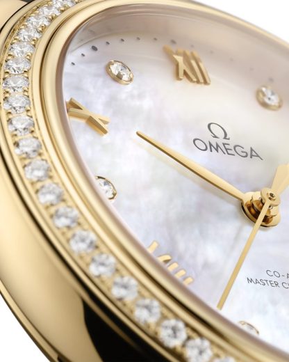 Omega De Ville Prestige 34 mm, or jaune sur bracelet en cuir 434.58.34.20.55.002 – Image 3