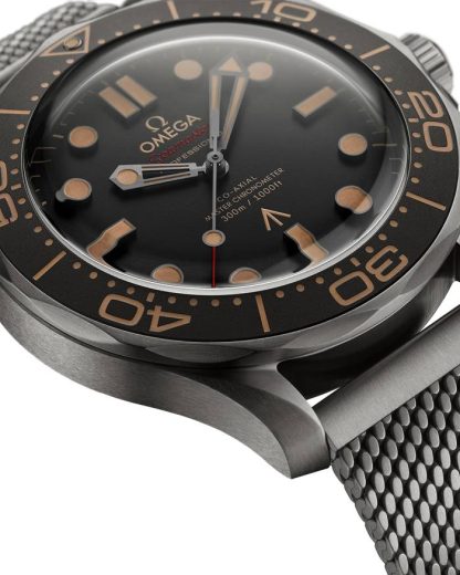 Omega Édition 007*** Seamaster Diver 300M 42 mm, titane sur titane 210.90.42.20.01.001 – Image 3