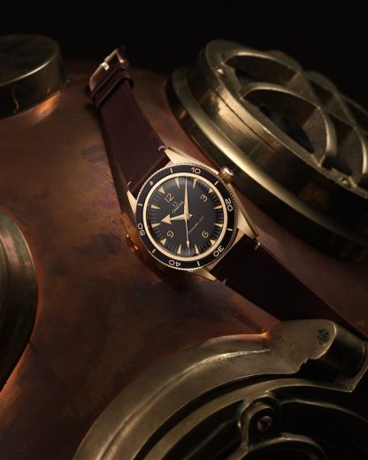 Omega Seamaster 300 41 mm, Bronze gold sur bracelet en cuir 234.92.41.21.10.001 – Image 4