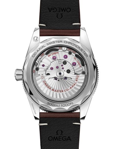 Omega Seamaster 300 41 mm, acier sur bracelet en cuir 234.32.41.21.01.001 – Image 2