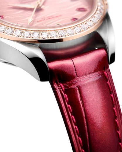 Omega Seamaster Aqua Terra 150M 34 mm, acier - or « Sedna™ » sur bracelet en cuir 220.28.34.20.60.001 – Image 4