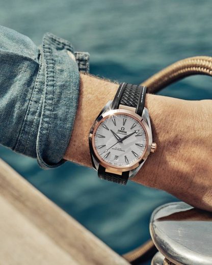Omega Seamaster Aqua Terra 150M 41 mm, acier - or « Sedna™ » sur bracelet caoutchouc 220.22.41.21.02.001 – Image 4