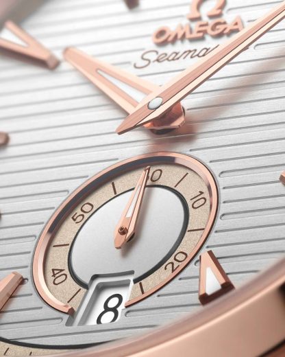 Omega Seamaster Aqua Terra 150M 41 mm, or Sedna™ sur bracelet caoutchouc 220.52.41.21.02.001 – Image 3
