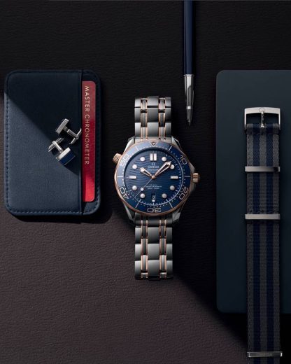 Omega Seamaster Diver 300M 42 mm, acier - or « Sedna™ » sur acier - or « Sedna™ » 210.20.42.20.03.002 – Image 3