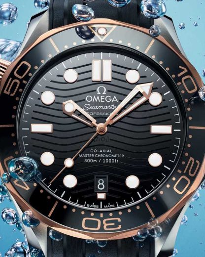 Omega Seamaster Diver 300M 42 mm, acier - or « Sedna™ » sur bracelet caoutchouc 210.22.42.20.01.002 – Image 3