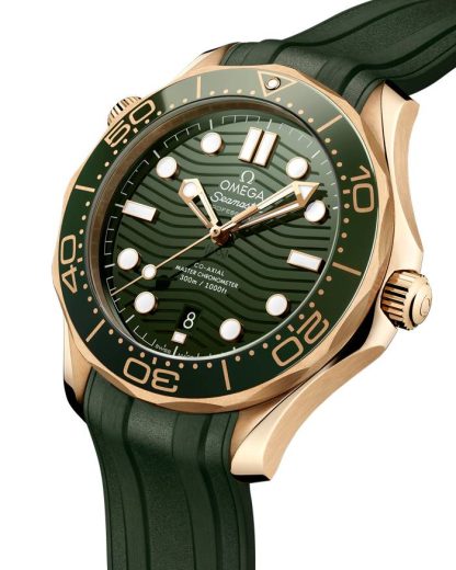 Omega Seamaster Diver 300M 42 mm, or Moonshine™ sur bracelet caoutchouc 210.62.42.20.10.001 – Image 3