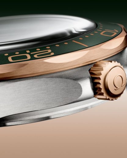 Omega Seamaster Diver 300M 42 mm, titane - Bronze gold sur bracelet caoutchouc 210.92.42.20.10.001 – Image 6