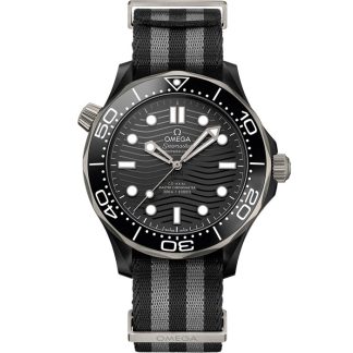 Omega Seamaster Diver 300M 43,5 mm, céramique noire sur bracelet NATO 210.92.44.20.01.002