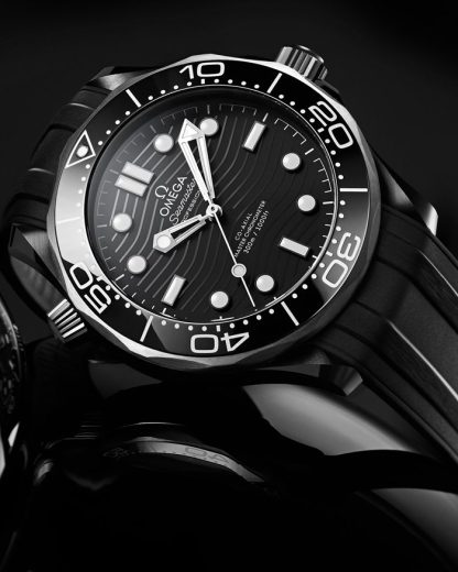 Omega Seamaster Diver 300M 43,5 mm, céramique noire sur bracelet caoutchouc 210.92.44.20.01.001 – Image 3