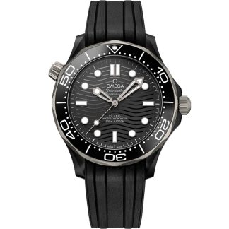 Omega Seamaster Diver 300M 43,5 mm, céramique noire sur bracelet caoutchouc 210.92.44.20.01.001