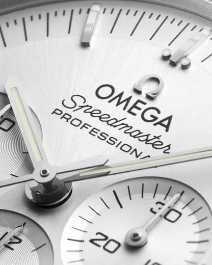 Omega Speedmaster Moonwatch Professional 42 mm, Canopus Gold™ sur Canopus Gold™ 310.60.42.50.02.001 – Image 3