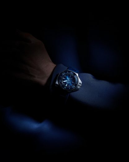 Omega Summer Blue Seamaster Ploprof 1200M 55x45 mm, O-MEGASTEEL sur bracelet caoutchouc 227.32.55.21.03.001 – Image 4